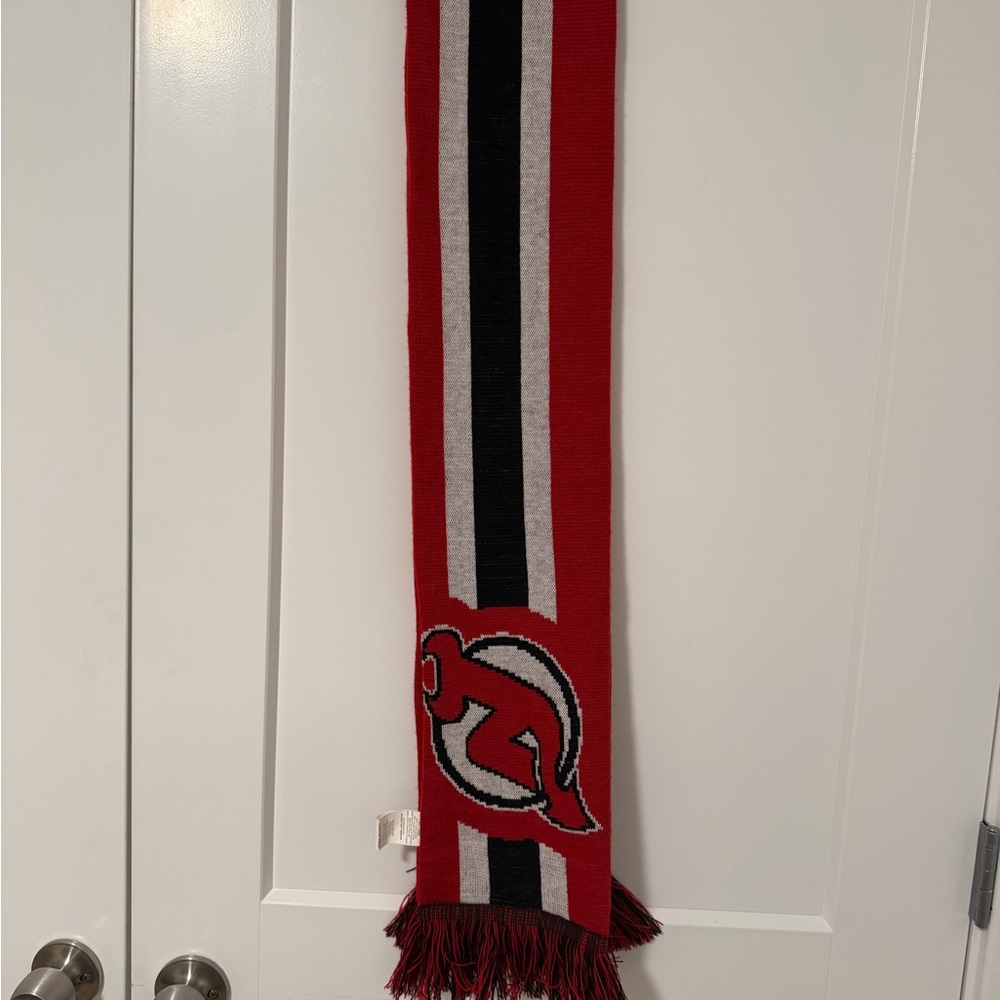 New Jersey Devils Knit Team Scarf - Picture 2 of 2